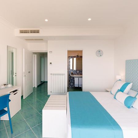 Sea View Ravello Bed & Breakfast Bagian luar foto